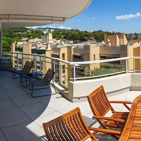 2 Pièces Avec Terrasse Vue Appartement Cavalaire-sur-Mer