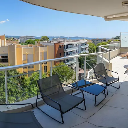 2 Pieces Avec Terrasse Vue